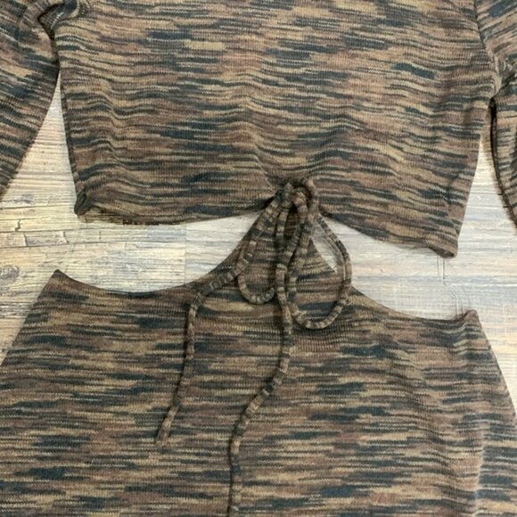 Cut out sweater dress - Picture 2 of 5